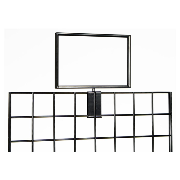 El soporte para letreros de Gridwall muestra señalización de doble cara de 11'x7'