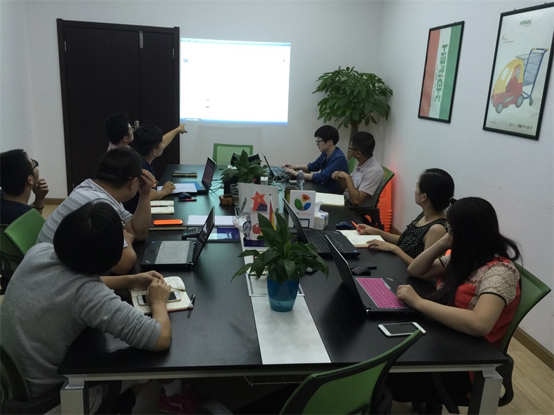 Capacitación mensual en habilidades en el sitio web 01